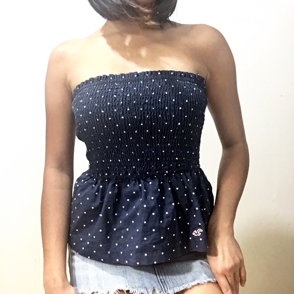 Hollister Tops - HOLLISTER Stars Cropped Top
